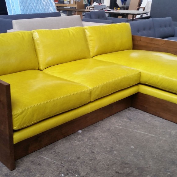 Norton Chaise Sectional Sofa - Picture 1 of 3
